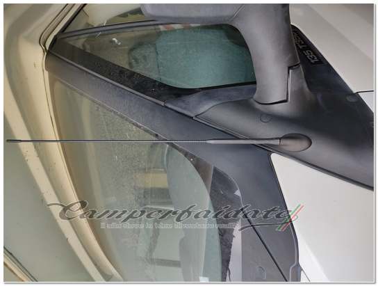 10sostituzione_amtenna_ford_transit_115_125_130.jpg