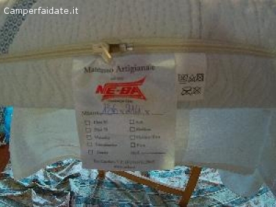 Vendo materasso matrimoniale per mansarda camper