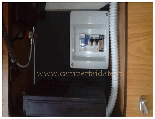 accensione-inverter-da-lontabo-6-camperfaidate.it