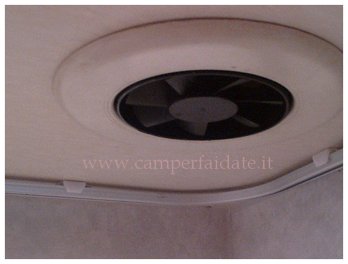 aspiratore-box-doccia-6-camperfaidate.it