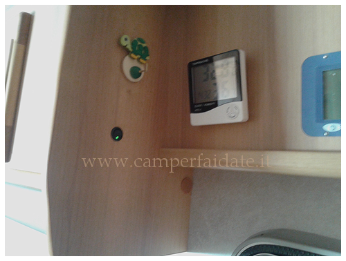 interruttore-luce-esterna-camperfaidate 2