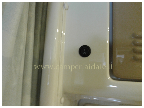 luce-vano-doccia- 2-camperfaidate.it