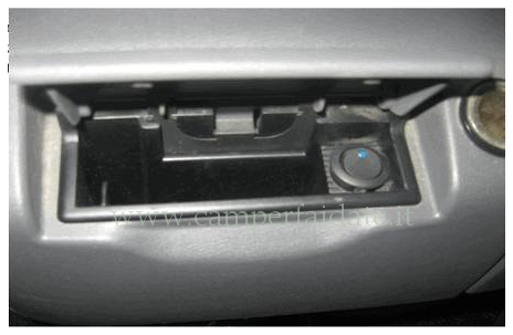 monitor-e-retrocamera-6-camperfaidate.it