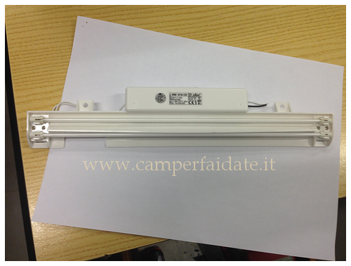 modifica-plafoniera-a-led- 1-camperfaidate.it