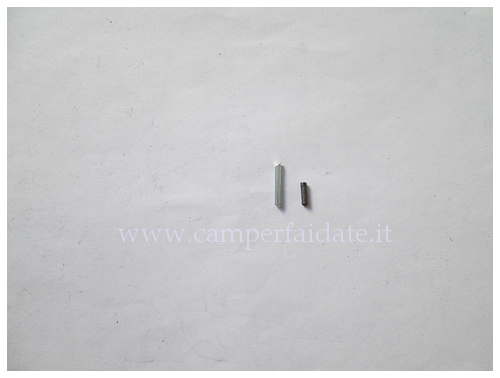 riparazione-maniglie-apertura-pensili 10-camperfaidate.it