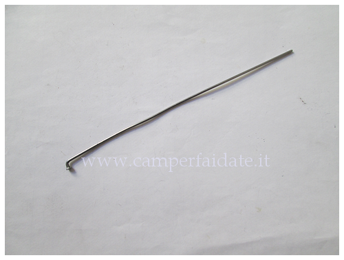 riparazione-maniglie-apertura-pensili 9-camperfaidate.it