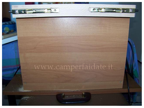 porta-tv-a-scomparsa-6-camperfaidate.it