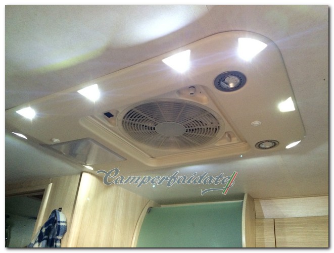 modifica-illuminazione-plafoniera-03-camperfaidate