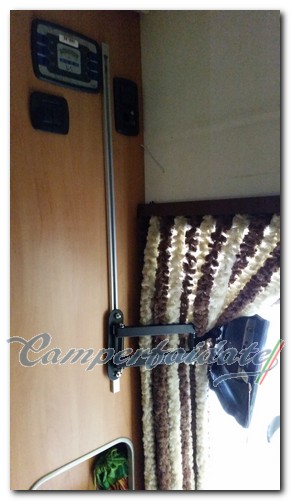 porta-tv-interno-esterno-01-camperfaidate
