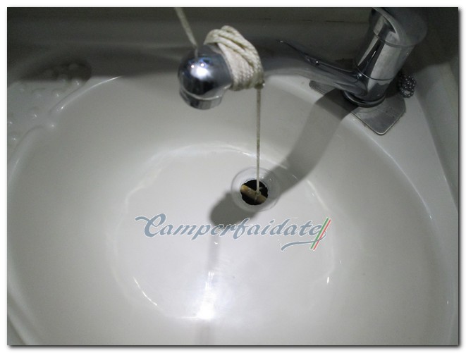 riparazione-piletta-lavandinoi-12-camperfaidate