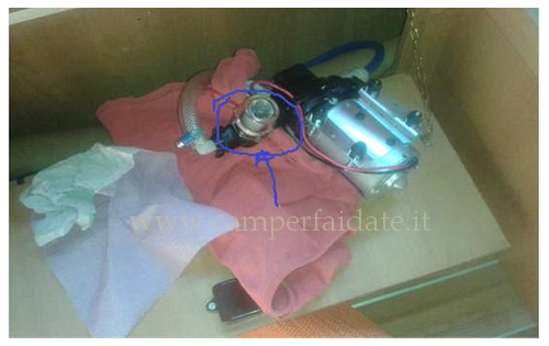 pulizia-serbatoio-acqua-chiare-8-camperfaidate.it